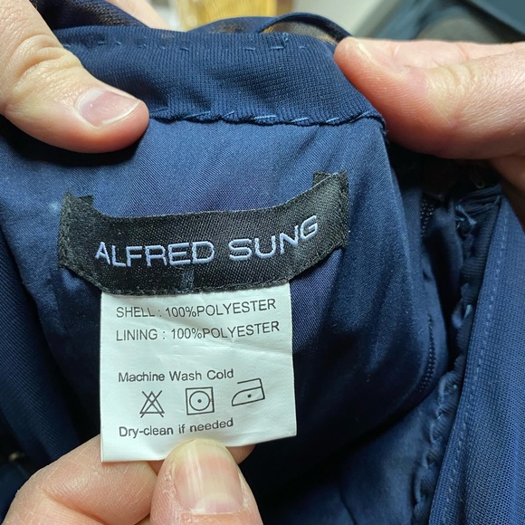 Navy blue bridesmaid dress. Size 14, worn once - Picture 3 of 4